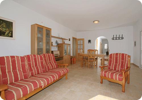 SPRZEDANE Willa w Calpe, z widokiem na morze, 4 sypialnie (ref.0017)