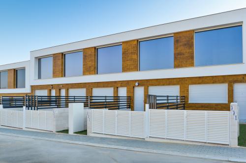 Domy szergowe, Gran Alacant - Santa Pola, 2 sypialnie - 264.000 euro (ref.0032)