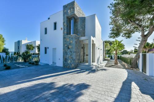 Nowoczena willa w Calpe, 400 m do morza - 1.700.000 euro (ref.SE003)