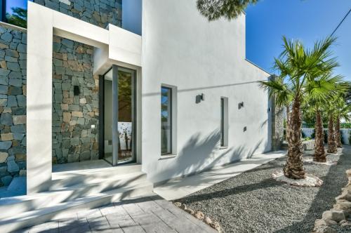 Nowoczena willa w Calpe, 400 m do morza - 1.700.000 euro (ref.SE003)