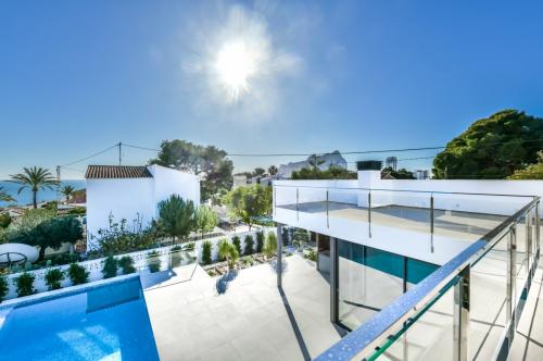 Nowoczena willa w Calpe, 400 m do morza - 1.700.000 euro (ref.SE003)