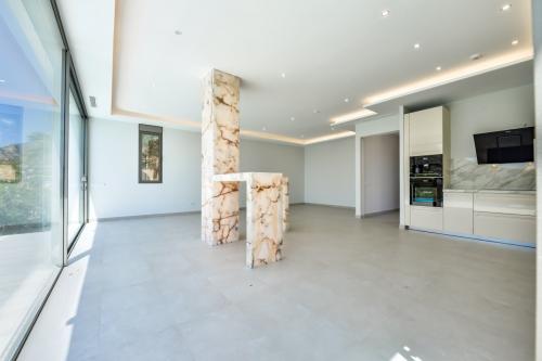 Nowoczesna willa w Calpe ,ze niesamowitym widokiem na morze - 2.200.000 euro (ref.SE002)          