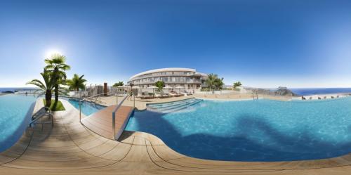 Apartament z bezpośrednim dostępem do plaży, w Aguilas w Murcia, 2 sypialnie - 251.500 euro (ref.IS002)
