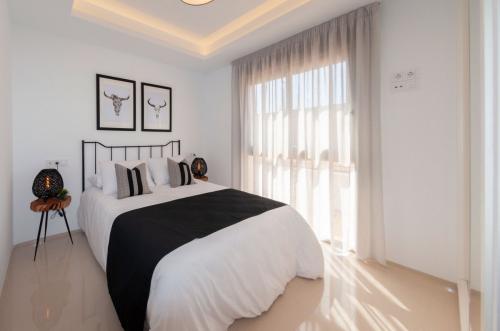 Nowa konstrukcja willa w Los Alcazares, 800 metrów do plaży - 430.000 euro (ref.0042) 
