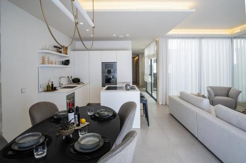 Apartament - Premium w Estepona, z widokiem na morze - 792.000 euro(ref.0041)