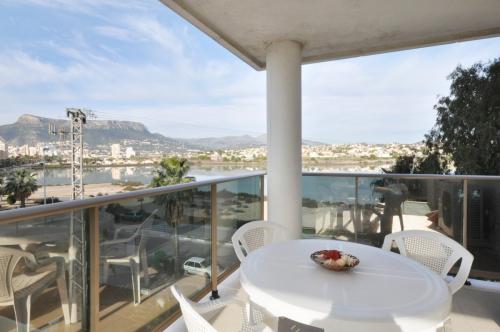SPRZEDANE -Apartament w Calpe , z widokiem na morze i Peñón de Ifach , 2 sypialnie - 179.000 euro (ref.ES49)